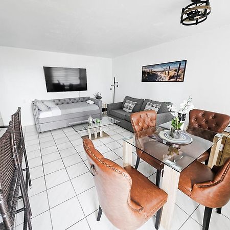 Bayfront Apartment Breathtaking Views- One Bedroom W Balcony- Living Room -Free Parking ไมอามีบีช ภายนอก รูปภาพ