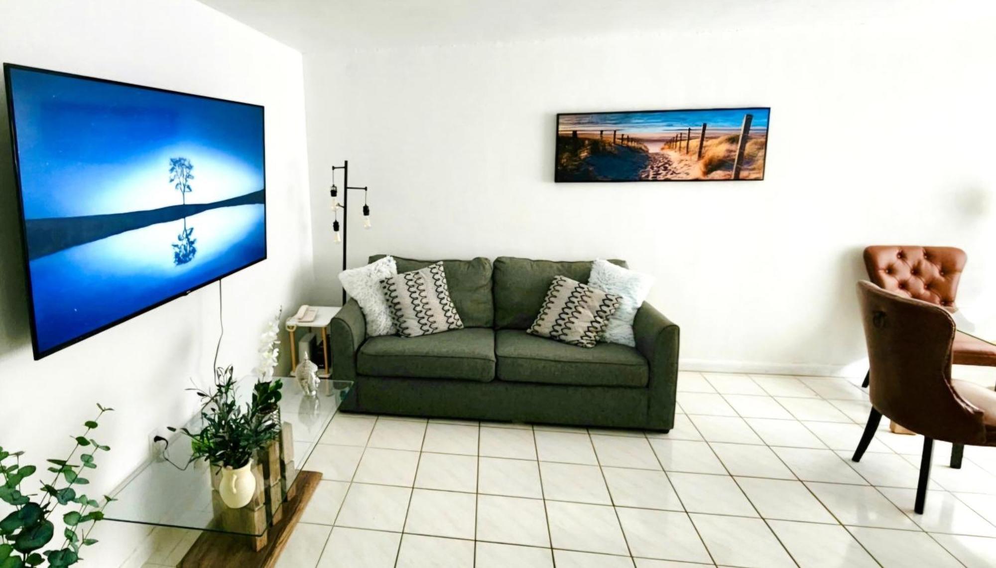 Bayfront Apartment Breathtaking Views- One Bedroom W Balcony- Living Room -Free Parking ไมอามีบีช ห้อง รูปภาพ